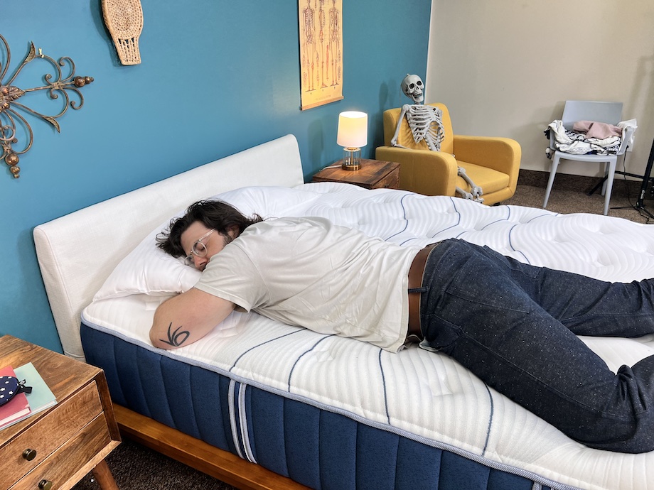 Bed for stomach sleeper best sale