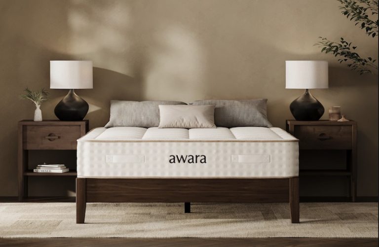 Awara natural luxury hybrid mattress in bedroom