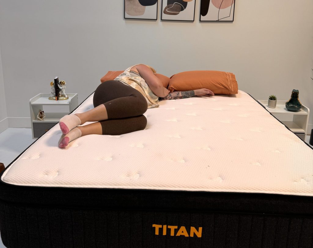 Titan Plus Luxe side sleeping scaled e1728961563773